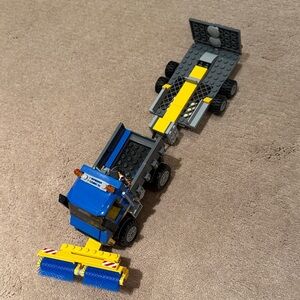 Lego sweeper with trailer